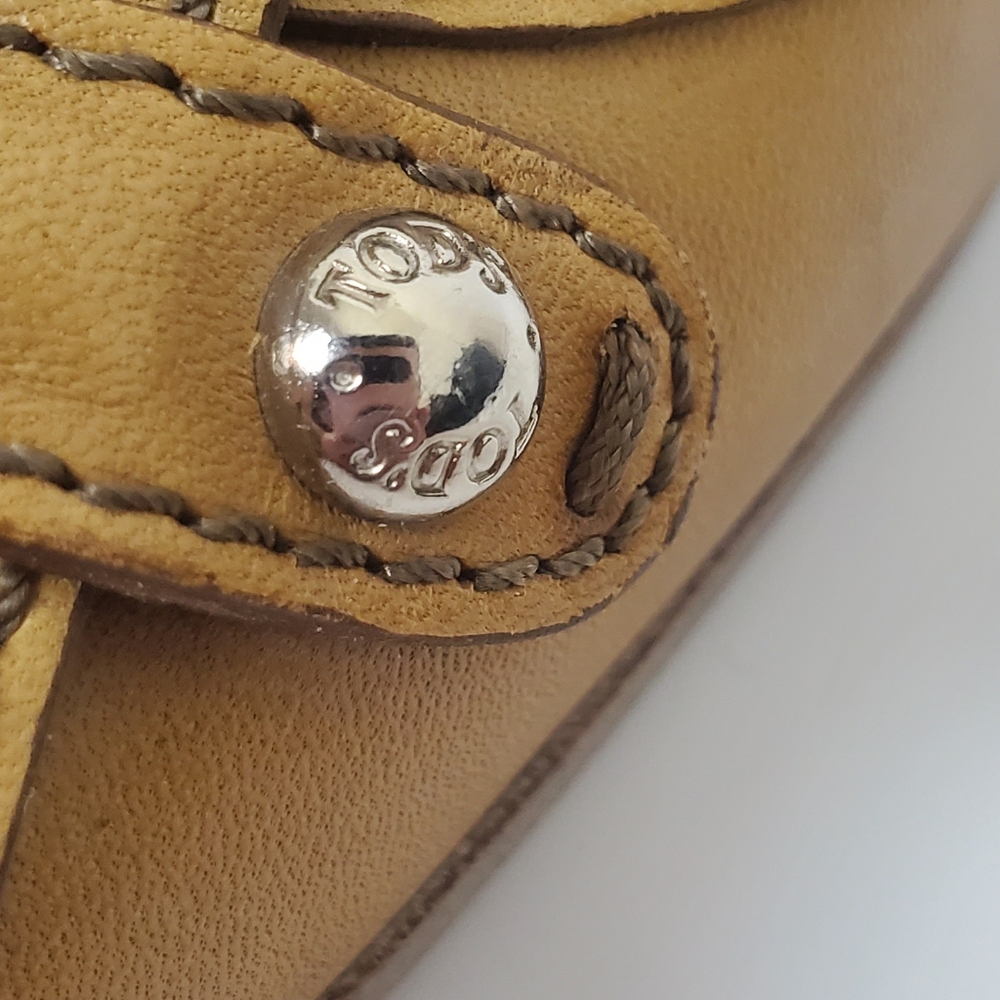 TOD'S Stacked Heel Loafer Pumps - Picture 7 of 15
